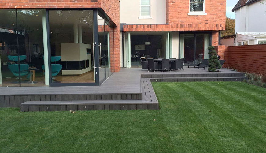 Synthetic grass is used almost everywhere including playgrounds, around pools, indoor sports centres, putting greens, tennis courts, play centres in Melbourne. Truth is, it can be laid just about anywhere.