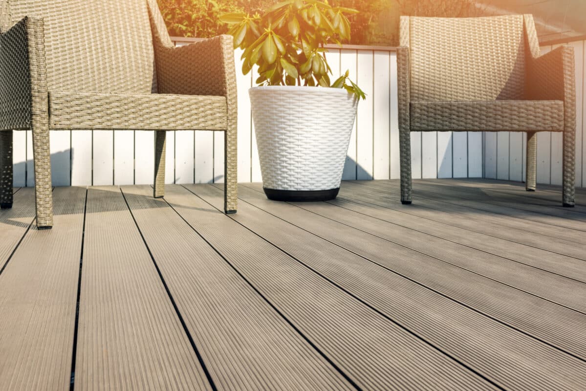 Maximising the outdoor space is always a big topic during home renovation. In this article, we look at a few good ideas and tips to consider for smaller family gardens.