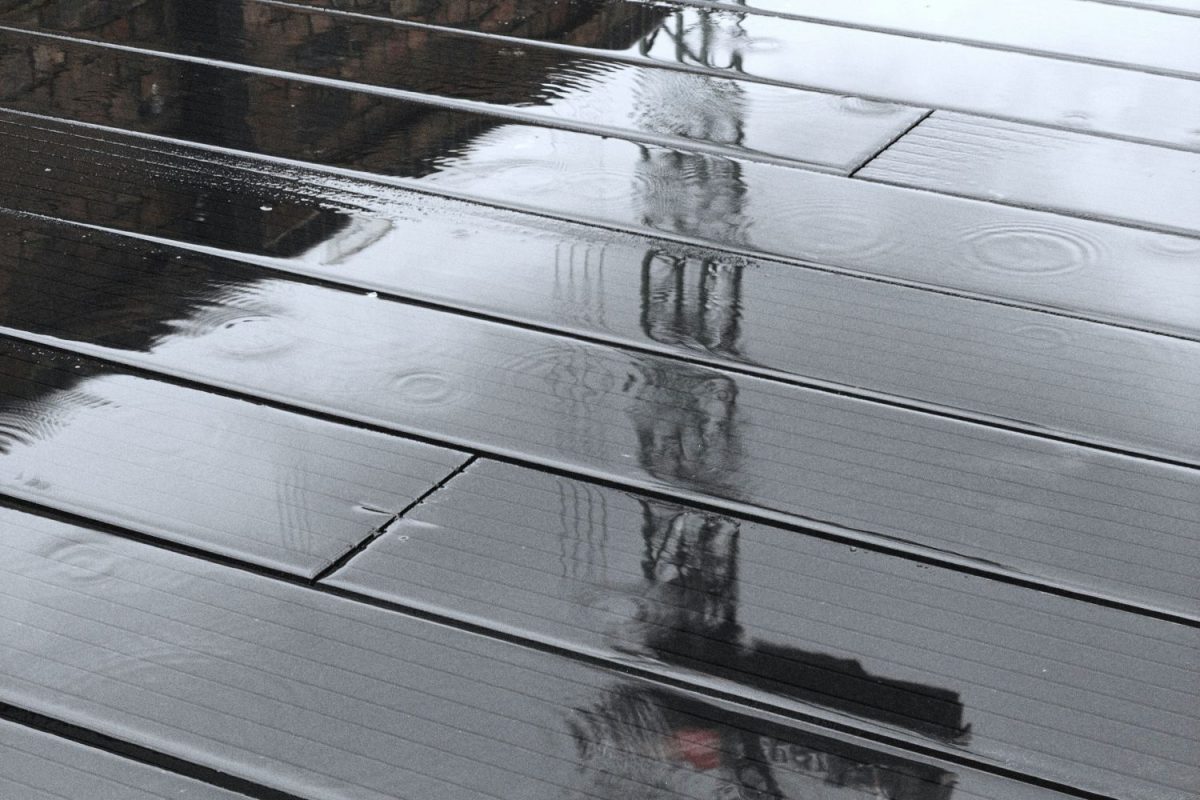 Composite Decking Maintenance Guide: How to Keep Your Deck Looking New
